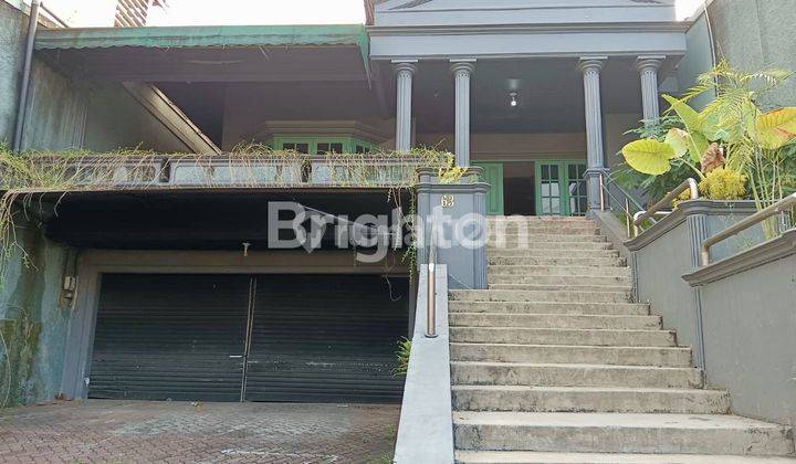 RUMAH TIPE KLASIK DI KAWASAN KEMANG, JAKARTA SELATAN. 5 MENIT KE LIPPO MALL KEMANG 1