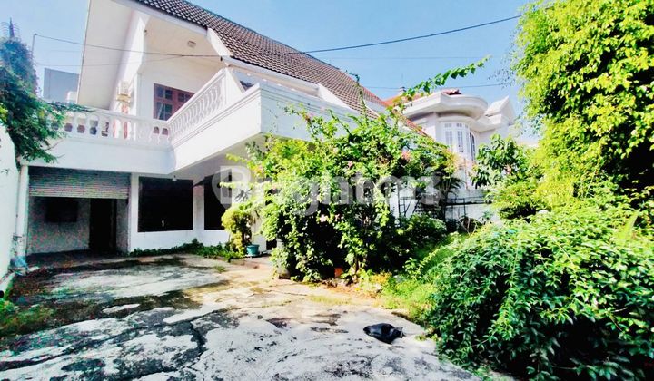 JUAL / SEWA RUMAH KAWASAN CILANDAK, JAKARTA SELATAN. KAWASAN STRATEGIS, DEKAT JALAN RAYA UTAMA