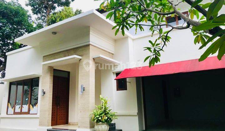 For Rent! Rumah Mewah Kawasan Elit Antasari, Jakarta Selatan. Ada Pool, Akses Langsung Jalan Raya 1