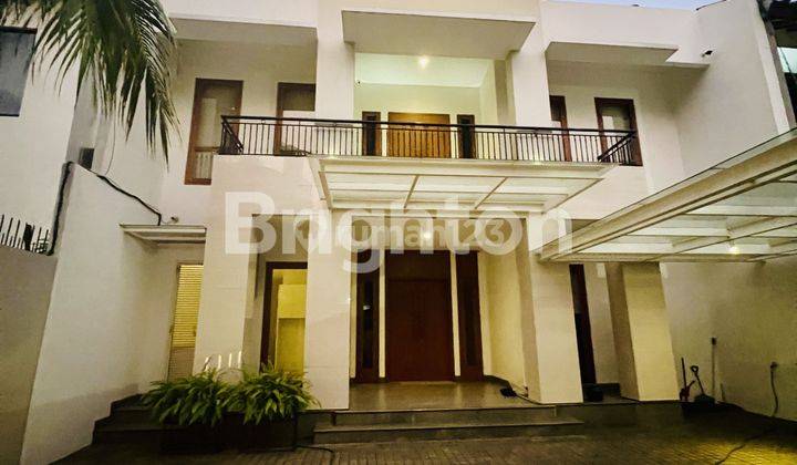 FOR RENT! RUMAH MEWAH KAWASAN MENTENG, JAKARTA PUSAT. FULLY FURNISHED. DEKAT DENGAN PUSAT KOTA DAN MALL GRAND INDONESIA 1