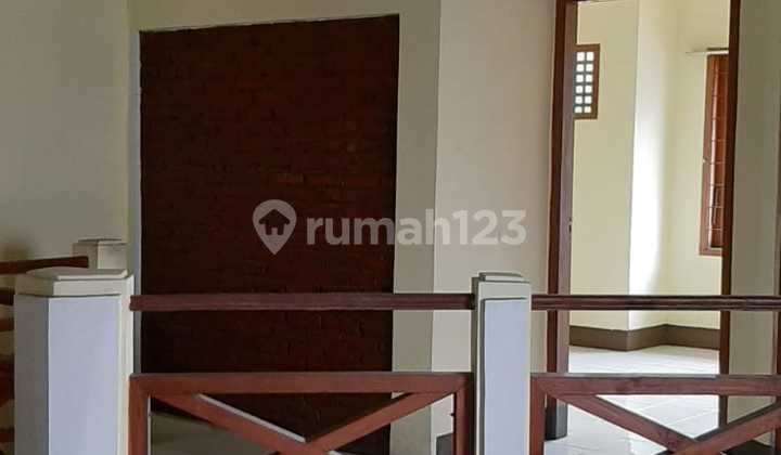 ddisewakan rumah murah jalan kembar 2 lantai daerah BKR bandung 4