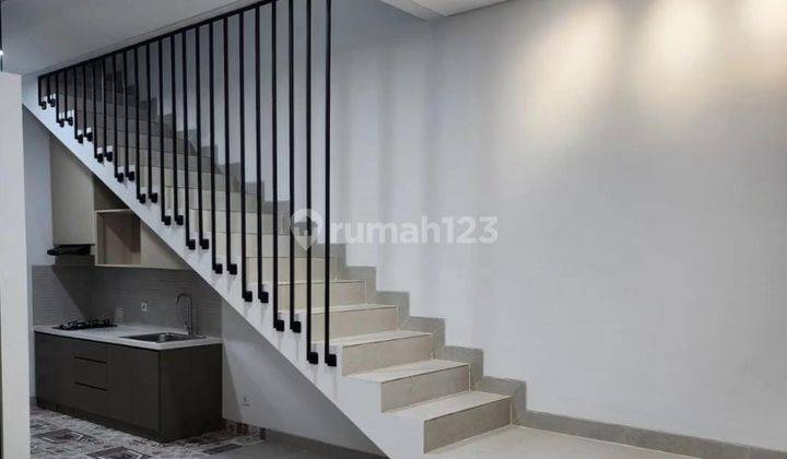 Dijual Rumah di Jl. Wortel Bsd, Tangerang 2