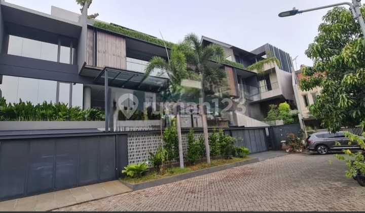 Dijual Rumah Bergaya Minimalis Tropical Resort Fasilitas Lengkap di Daan Mogot Baru