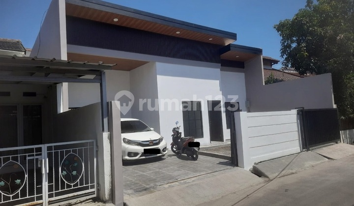 Rumah Baru Siap Huni di Kopo Permai - Lokasi Strategis Dekat Tol Rumah Baru Siap Huni di Kopo Permai - Lokasi Strategis Dekat Tol