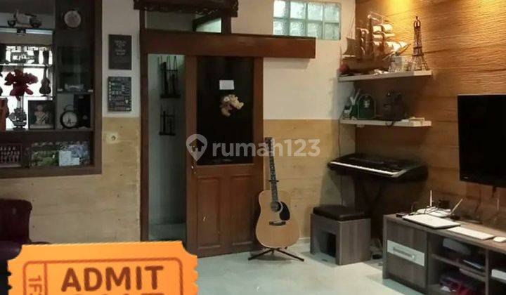 Rumah Full Granit Cantik di Permata Kopo 1