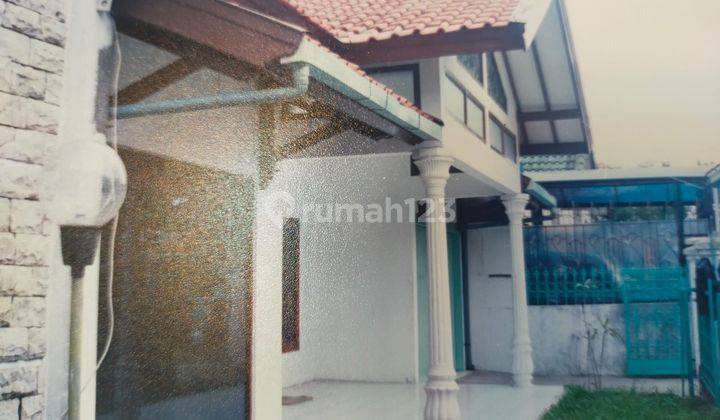 Rumah Vintage Nyaman Huni di Buah Batu 1