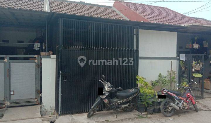 Rumah Monokrom Bagus Banget di Taman Cibaduyut Indah 1