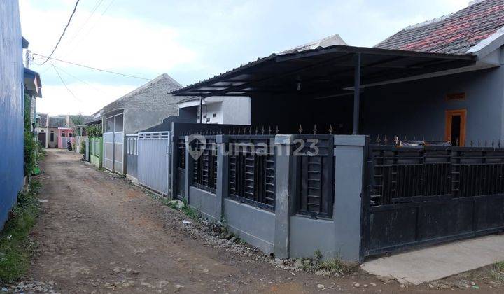 Rumah Keluarga Berencana di Graha Bunga Lestari, Rancamanyar 1