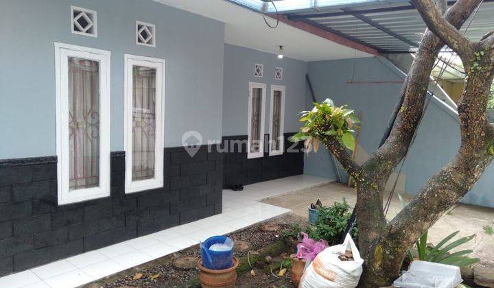 Rumah Minimalis Halaman Asri di Graha Rancamanyar 2