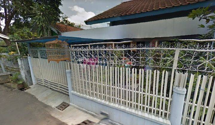 Rumah Lingkungan Asri, Nyaman Untuk Keluarga Besar di Leuwi Sari 2