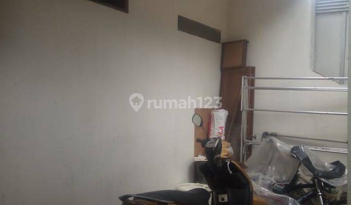 Rumah Asri Ada Pohon Jambu Depan Halaman di Graha Rancamanyar 2