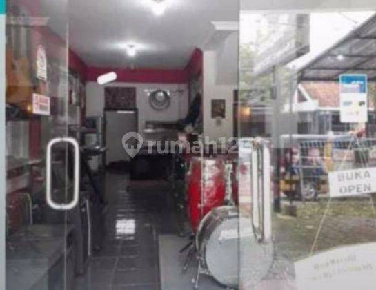 Ruko 3 Lantai Untuk Buka Peluang Usaha Lokasi Ramai di Karawitan 1