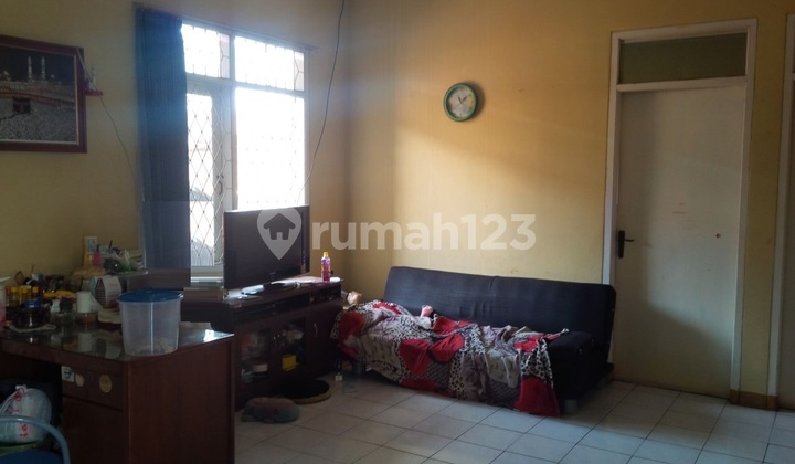 Rumah Bagus Terawat Ada Taman di Turangga, Bandung