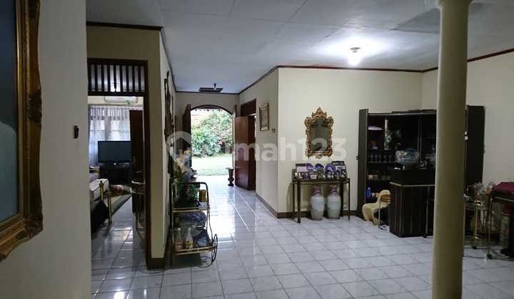 Rumah Ada Halaman Taman Nyaman di Kalijati Raya, Antapani Rumah Ada Halaman Taman Nyaman di Kalijati Raya, Antapani