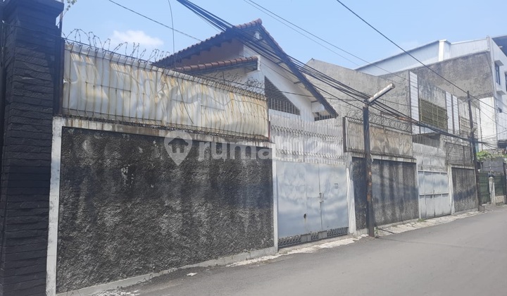 Rumah Cocok Dipakai Kantor Maupun Usaha Produksi di Kopo