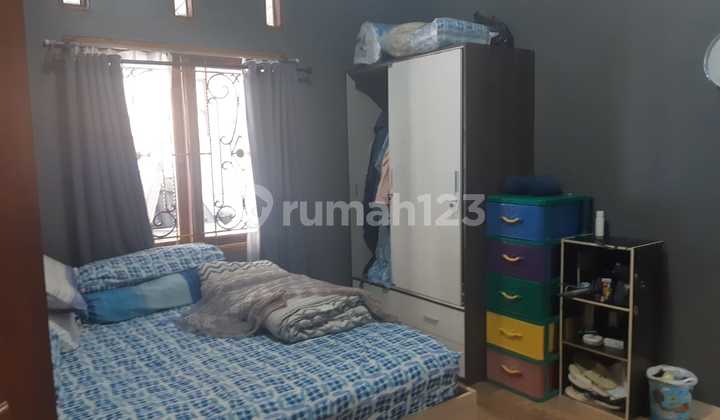 Rumah di wilayah yang tenang dan lingkungan strategis di Terusan Buah Batu 2