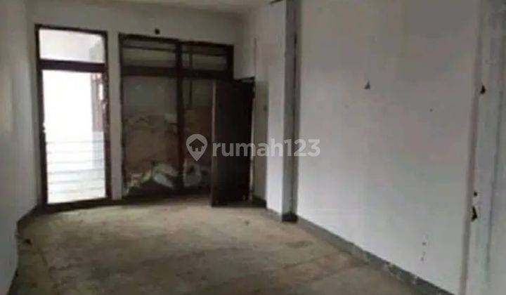 Ruko 3 Lantai Area Ramai Strategis Cocok Untuk Kantor di Sudirman 2