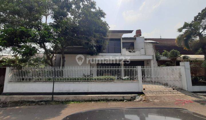 Rumah Untuk Keluarga Besar Lingkungan Asri di Turangga 1