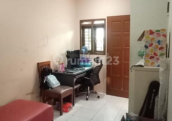 Rumah Terawat, Akses Jalan Muat 3 Mobil di Taman Kopo Indah 3 2
