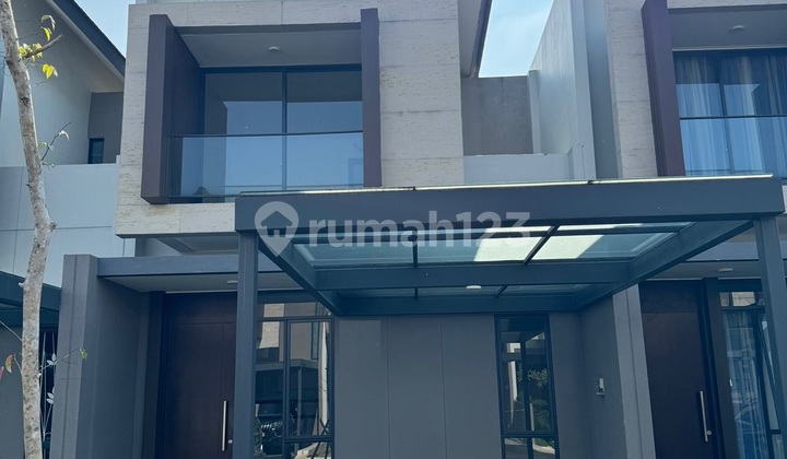 Rumah 2 Lantai Siap Huni di Podomoro Park, Buah Batu