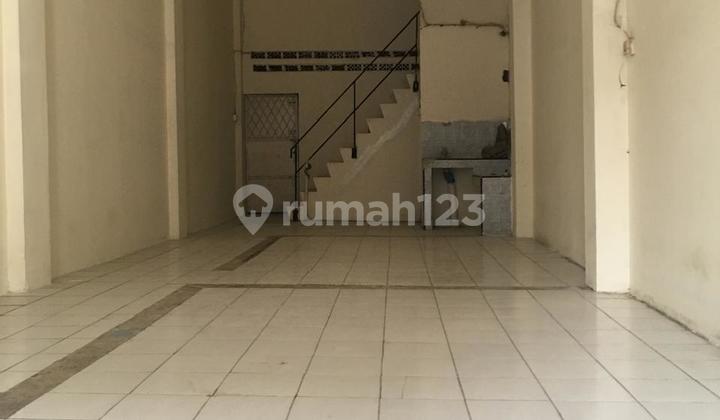 3-Storey Shop House in Gedong Panjang Bandengan 2