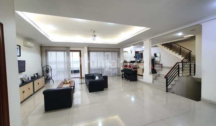 Luxury House in Pluit Sakti 3 Floors Ready to Live in Semi Furnished 2