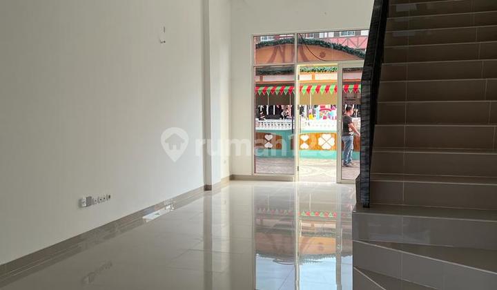 Ruko murah Lariviera pik2 di sewakan,, ruko viral Ruko di Jl. Lemo Teluknaga, Kec. Kosambi, Kabupaten. Tangerang, Banten Baru 56 m 8