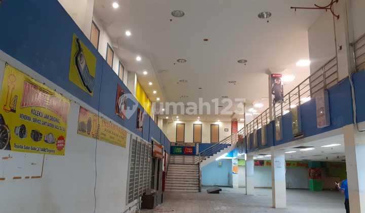 Di jual bangunan 3 lantai di tanggerang 2
