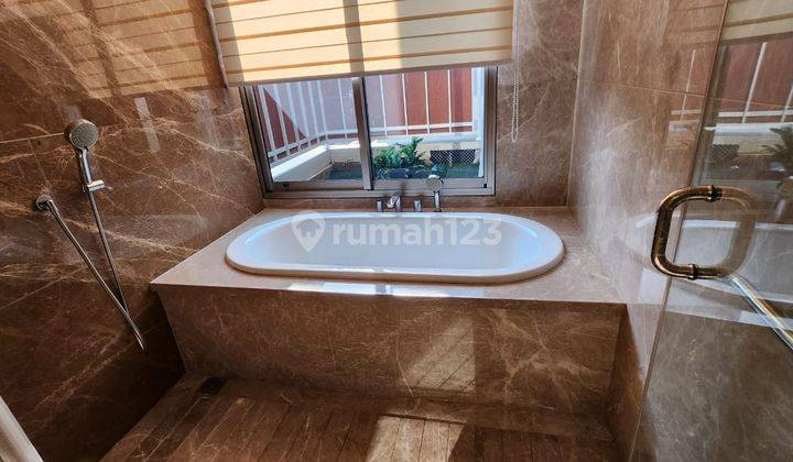 Termurah Rumah Golf Island Cluster Chopin 10x20 3,5 Lantai Full Furnished 2