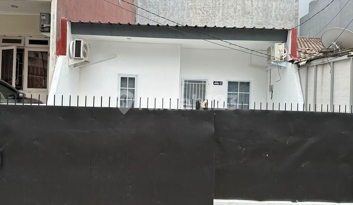 Dijual Rumah Kecil Hbs Renovasi di Gading Indah Utara, Jakarta Utara