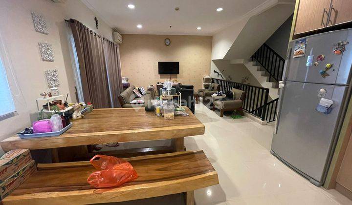 Dijual Rumah di The Villas, Moi, Kelapa Gading 1