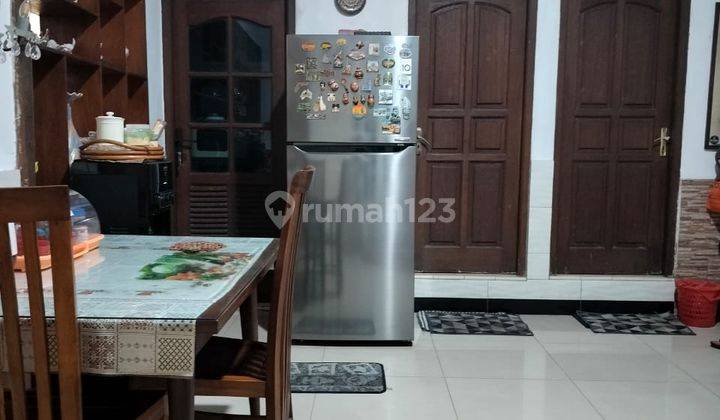 Dijual Rumah Asri di Daerah Jakarta Pusat, Siap Huni 2