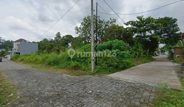 Dekat Kampus Ugm Lokasi Tanah di Jl. Damai Sleman Untuk Rumah 2