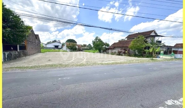 Dekat Bandara Adisucipto, Tanah Berbah Tepi Jl Kalitirto