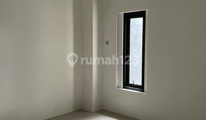 Dekat Kampus Uii, Rumah Mewah Termurah 4