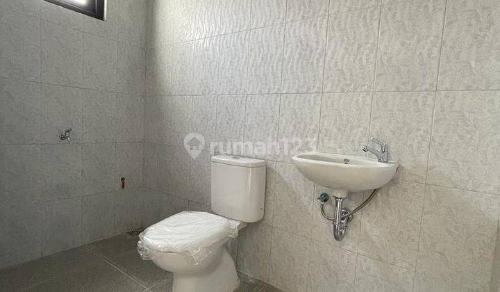 Dekat Kampus Uii, Rumah Mewah Termurah 5
