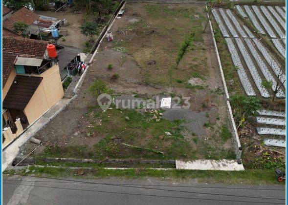 Dekat Pasar Gentan, Tanah Jogja Jakal Km 10