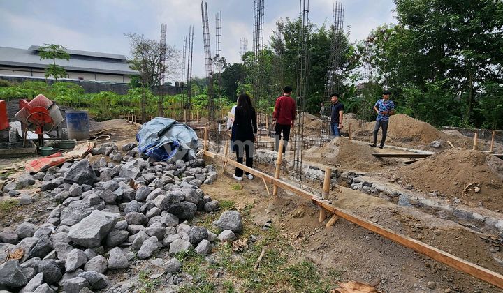 Land near Rejodani Market on Jl. Palagan Sleman