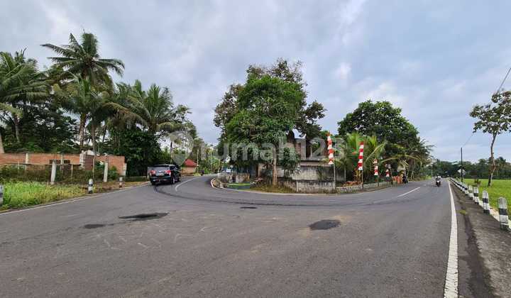 300 Million House in Godean, Near Bina Umat Islamic Boarding School Jogja