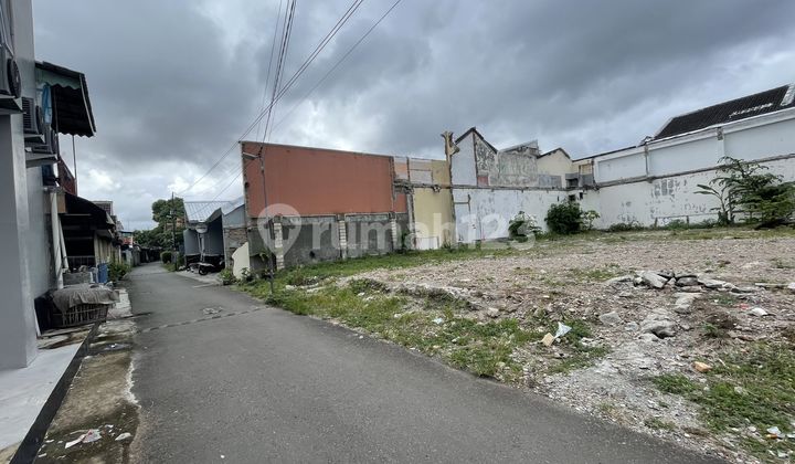 Umbulharjo land, Yogyakarta, 30 meters from Timoho main road, behind UIN campus. Umbulharjo land, Yogyakarta, 30 meters from Timoho main road, behind UIN campus.