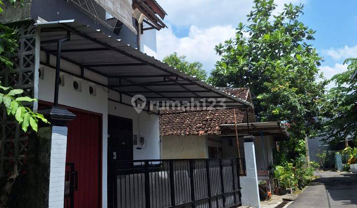 Kost Putri Dijual Condong Catur, Isian Termurah 2