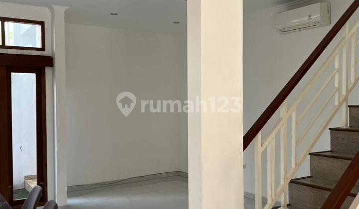 Mewah Jogja Housing, 10 Minutes to Tugu Station 2