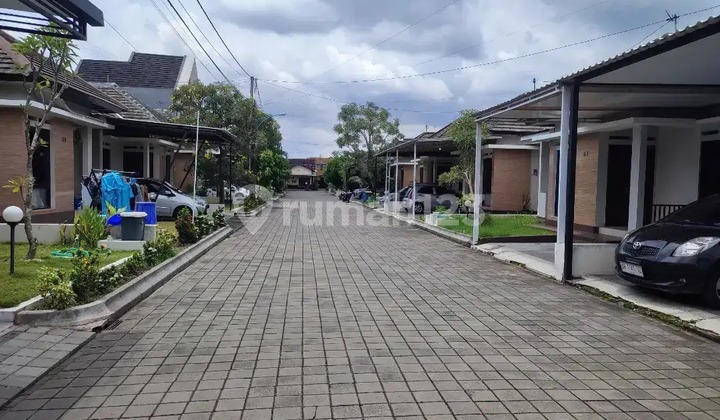 Rumah Purwomartani utara candi Sambi Sari Yogyakarta Rumah Purwomartani utara candi Sambi Sari Yogyakarta