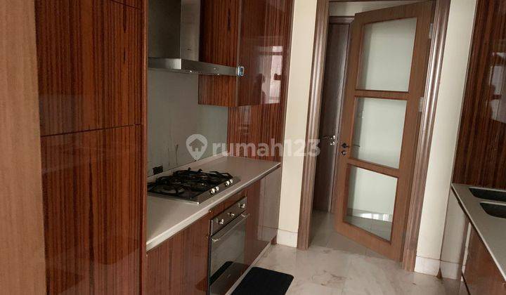 Apartement Botanica Simprug 3 BR Full Furnished 2