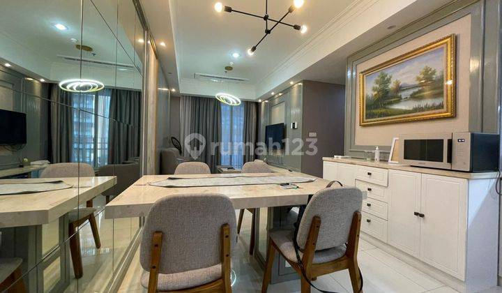 ruang makan apartemen 3 bed casa grande