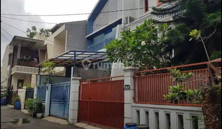 Di Jual Rumah 2,5 Lantai Jl H Shibi Srengseng Sawah Jakarta Selatan  2