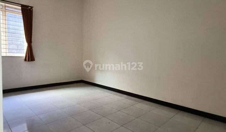 Rumah SEWA MURAH !!! blok favorite di taman kopo indah 2