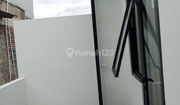 Rumah Baru Minimalis Shm 2 Lantai Di Taman Kopo Indah 2