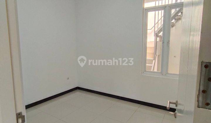 Murah !! Rumah Minimalis Baru Di Taman Kopo Indah 5 2