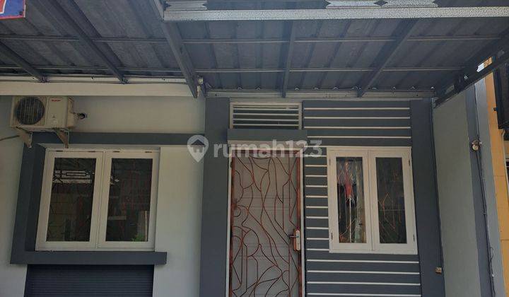 Dijual rumah 2 lantai murah di Grand Wisata Bekasi 1